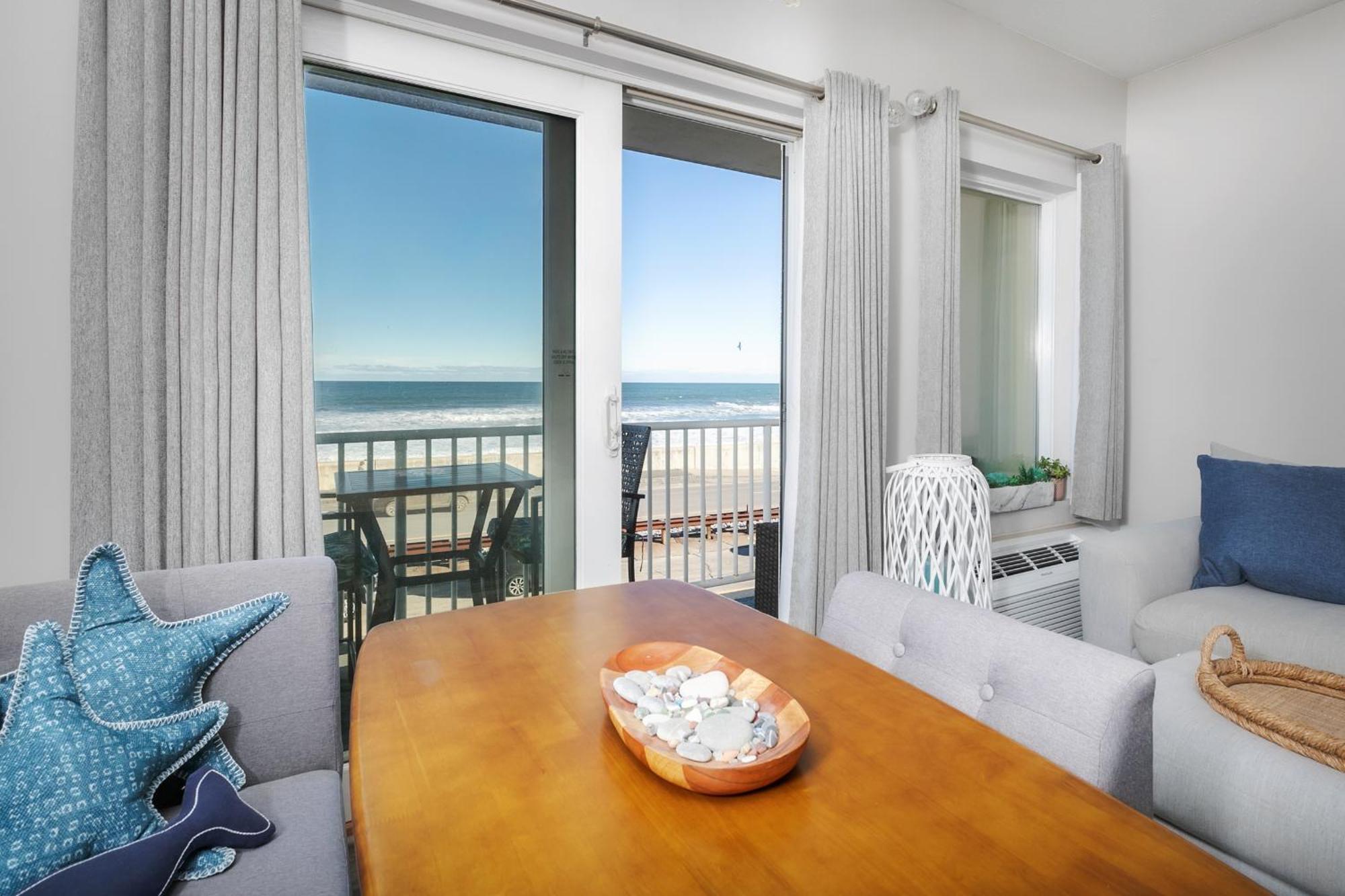 Direct Oceanfront Studio Suite! Hampton Exterior foto